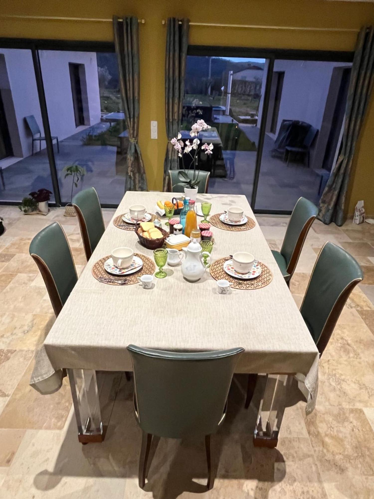 Aux Oliviers D'Artur Hotel Tour-de-Faure Kültér fotó